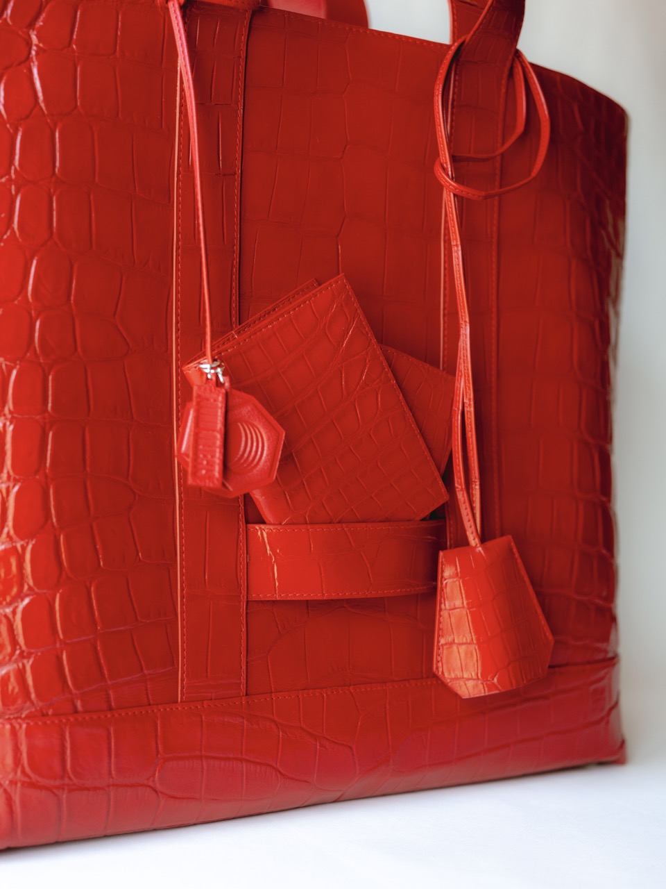 Bell Bag Engine Red Croc